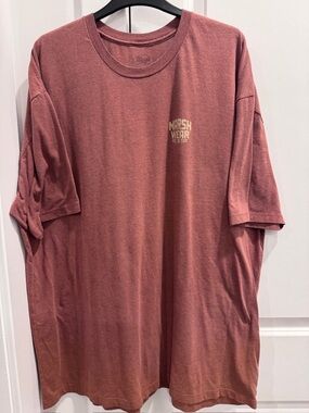 Marsh Wear Men's Short-Sleeve Graphic Tee in Dusty Mauve